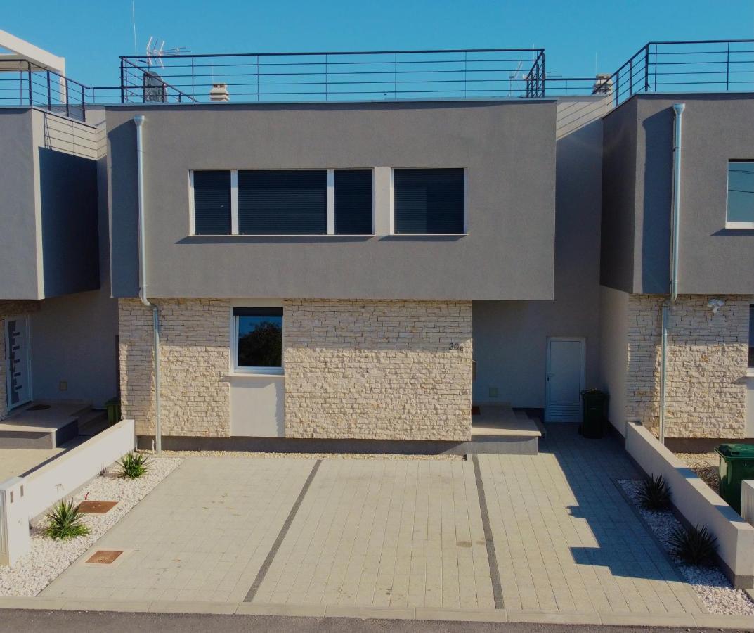 Ferienhaus Luka 자다르 외부 사진